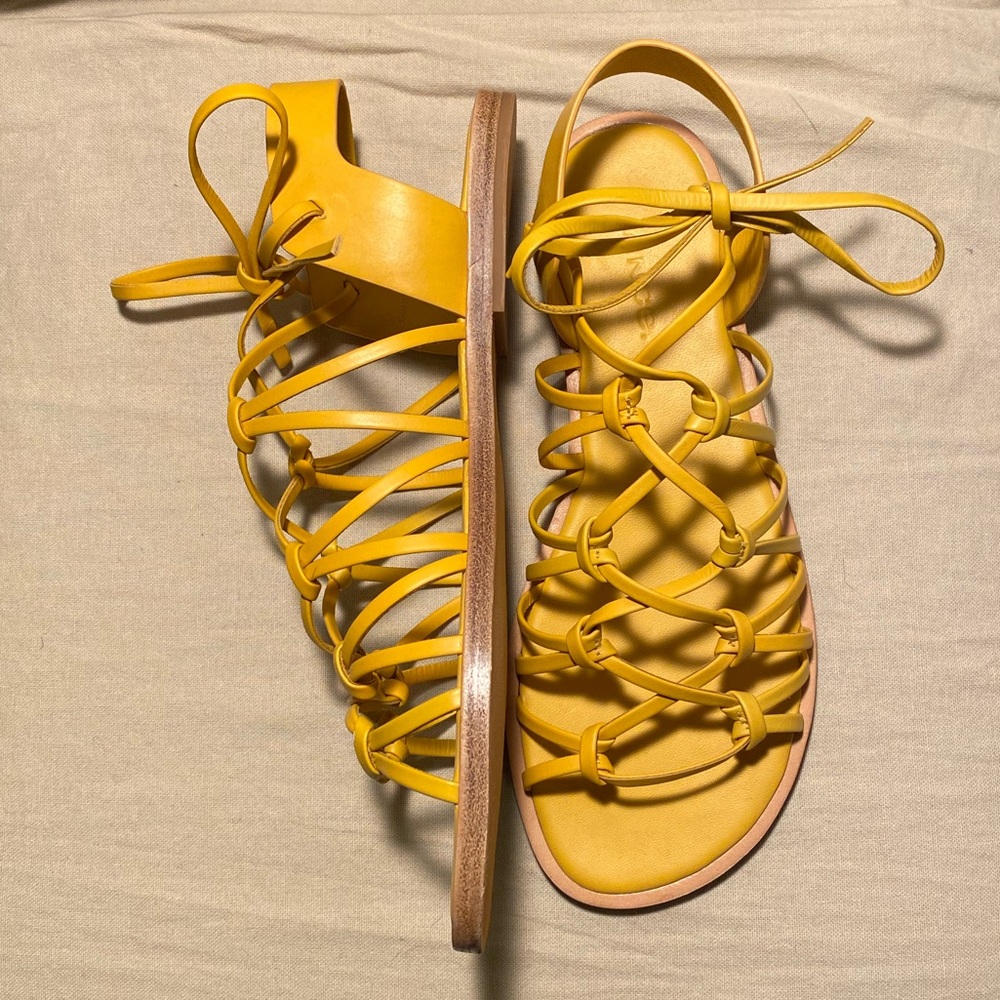 Vince sandals